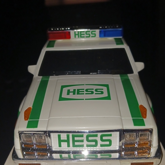 Vintage 1993 HESS Petroleum Patrol Car (near mint condition) - Picture 7 of 7